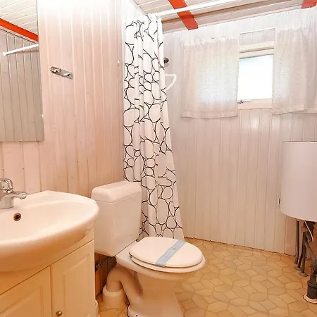 Дом отдыха Holiday Sivbjerg B- 3990 *